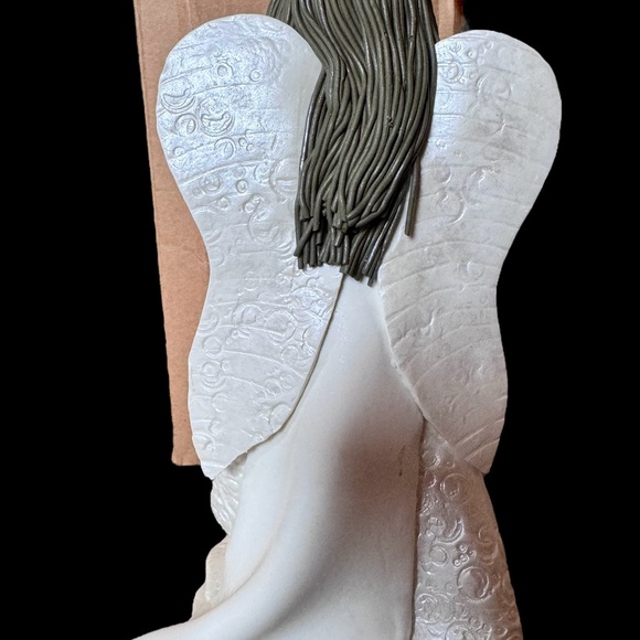 Kneeded Angels Miracles Angel w/Baby New Mom Gift - Mom & Baby Figurine New - Picture 6 of 12